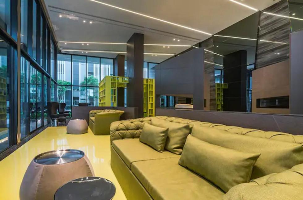 Appartement The Base Long Balcony King-bed With Infinity Pool & Free Netflix *